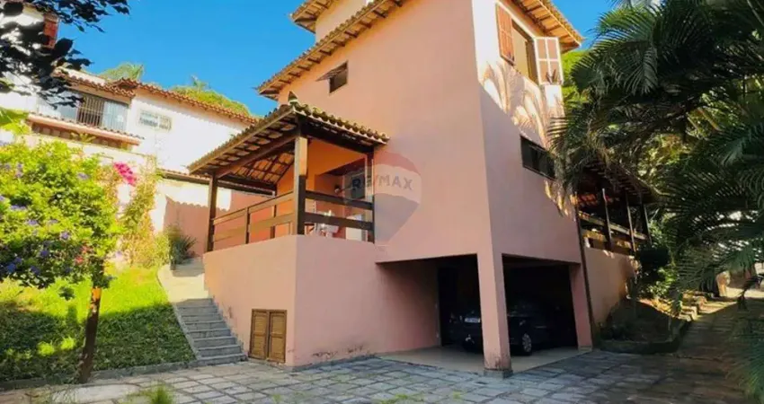 Casa à venda a poucos metros da praia da tartaruga – armação dos búzios