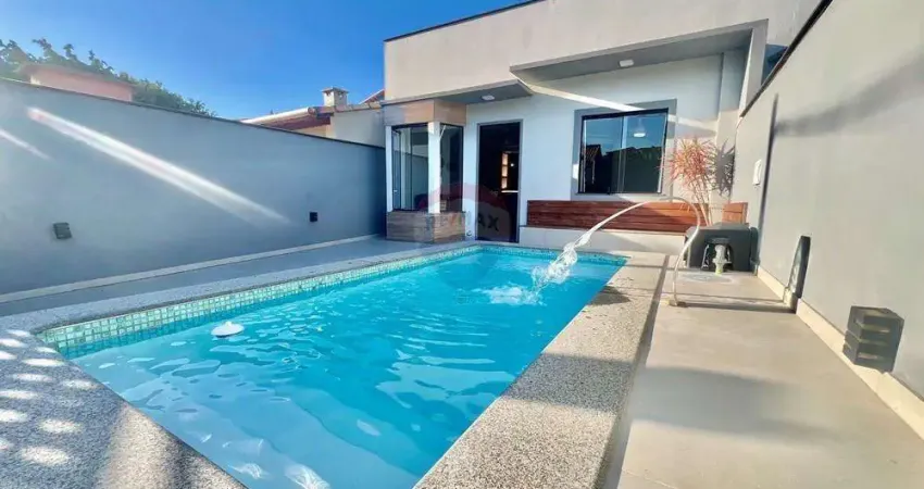À venda linda casa linear com piscina em búzios- pronta para morar ou investir!