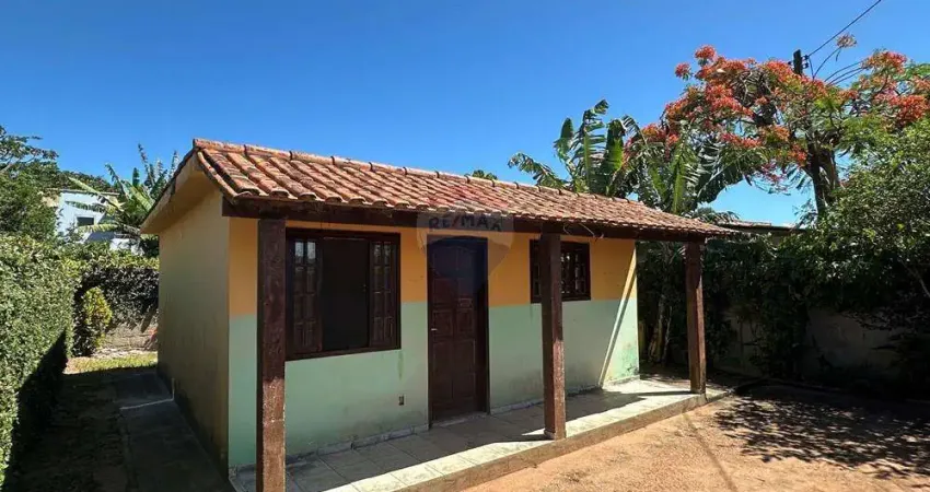 Casa Térrea à Venda com Jardim e Possibilidade de Ampliação na Praia Rasa – Armação dos Búzios