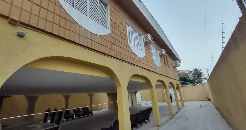 Amplo sobrado em excelente localização a apenas 1 quadra da enseada em guarjá!