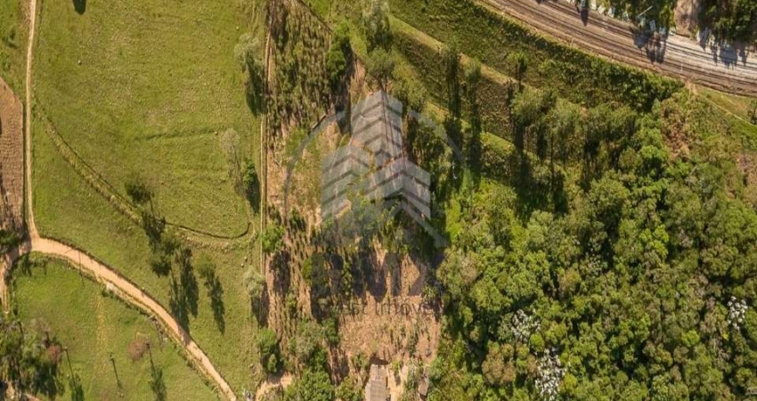 Venda de área de terreno em Mairinque-SP, Estrada Setubal, início da Estrada Brasil-Japão, com 11.202 m². Ótima para loteamento e chácara. Área urbana