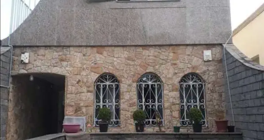 Casa com 3 dormitórios à venda, 240 m² por R$ 760.000,00 - Vila Dom Pedro II - São Paulo/SP