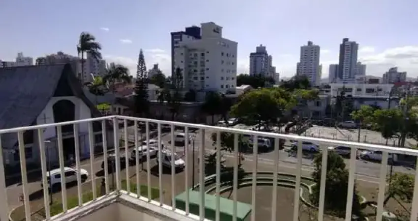 Apartamento com 3 quartos à venda na Rua Alfredo Trompowski, Centro, Itajaí