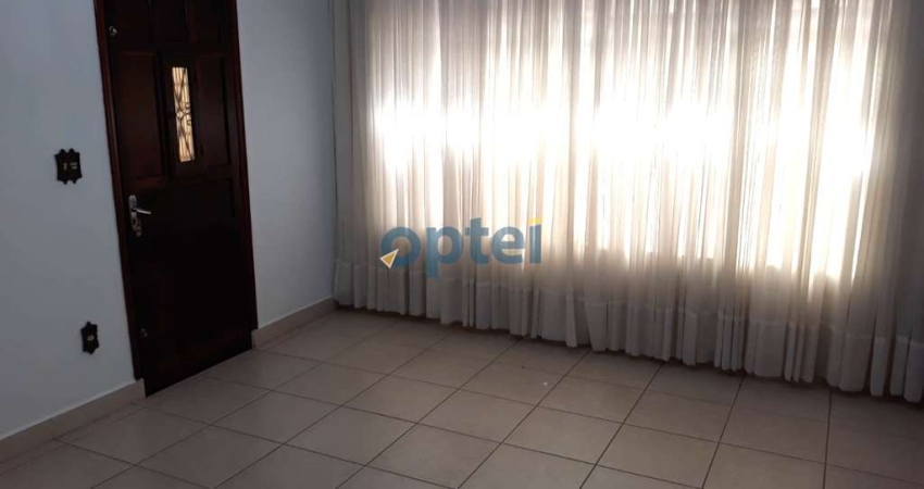 CASA TERREA NO CENTRO DE SBC, COM 148,00 M² , 02 QUARTOS , 01 SUITE, 02 BANHEIROS, COM 02 VAGAS DE GARAGEM.