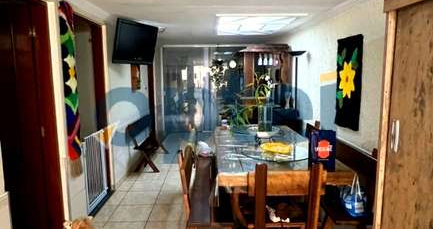 LINDO SOBRADO COM 254,25 M², 03 QUARTOS, 01 SUITE, 02 QUARTOS COM SACADA -04 BANHEIROS , 04 VAGAS VILA DAYSI-SBC