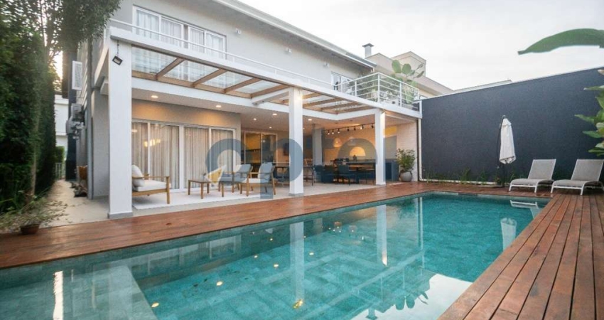 Casa em Condomínio com 450 m², 4 suítes , 6 banheiros, 04 vagas, Jardim Hollywood- São Bernardo do Campo.