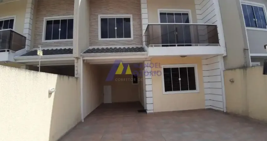 Casa com 3 quartos para alugar no Iguaçu, Araucária 