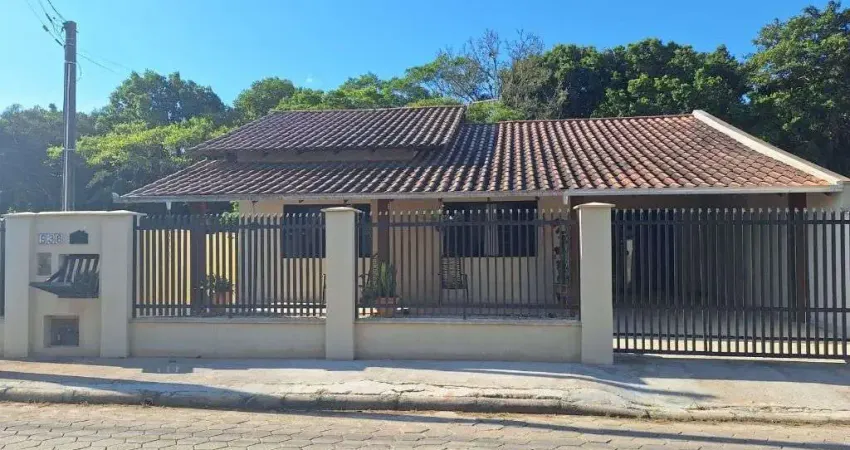 Casa com 3 quartos à venda na Rua 4600 - Campo Largo, 938, Itacolomi, Balneário Piçarras