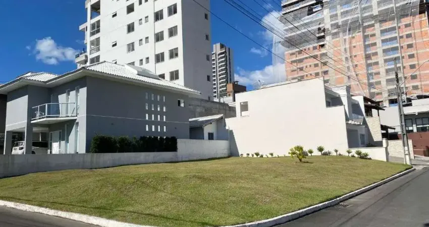 Terreno à venda na Avenida Emanuel Pinto, Itacolomi, Balneário Piçarras