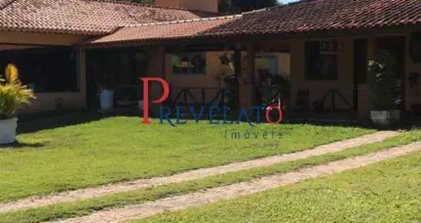 St- 5004 lindo sitio com 9 alqueires sendo 1000 m² área construída