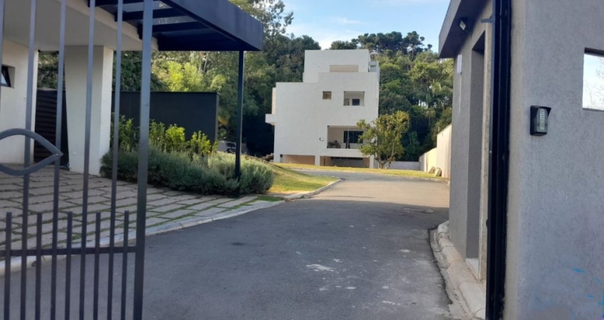 Terreno em condomínio, 276 m2, no São Lourenço