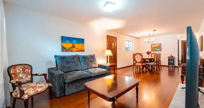 Funcional casa tipo para venda em Vila Arriete com 3 quartos, sendo 1 suíte, 160m²