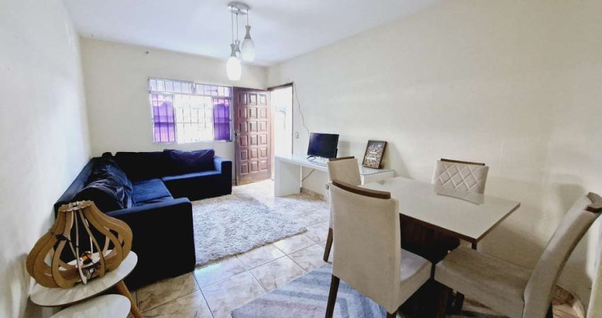Confortável casa tipo para venda com 2 quartos, 170m²