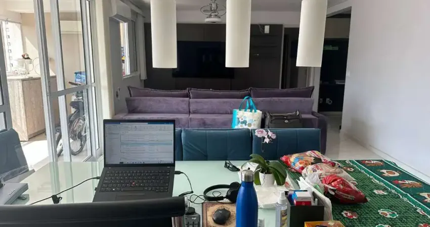 Confortável apartamento tipo para venda em Jardim Consórcio com 3 quartos, sendo 3 suítes, 140m²