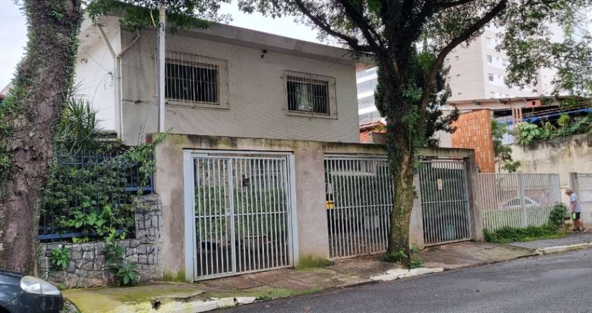 Agradável casa tipo para venda com 4 quartos, sendo 2 suítes, 280m²