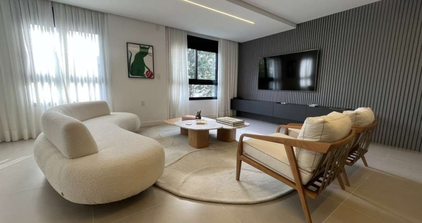 Apartamento para Locação em Florianópolis, Jurerê, 3 dormitórios, 3 suítes, 4 banheiros, 2 vagas