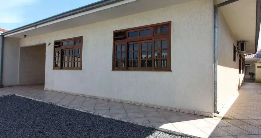 Casa com 200m² 3 quartos, à venda, no bairro São Pedro em São José dos Pinhais