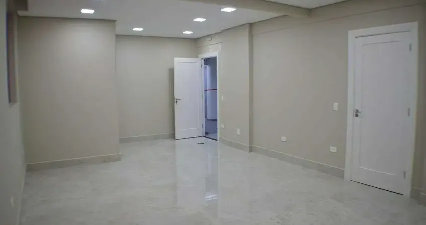 Sala / Conjunto com 34,3m² , à venda, no bairro Centro em Curitiba
