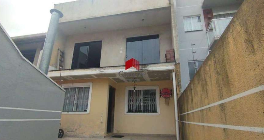 Sobrado com 120m² 4 quartos, à venda, no bairro Colônia Rio Grande em São José dos Pinhais