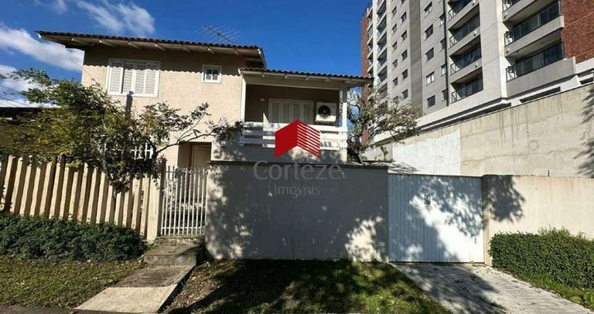 Sobrado com 203m² 3 quartos, para aluguel, no bairro Centro em São José dos Pinhais