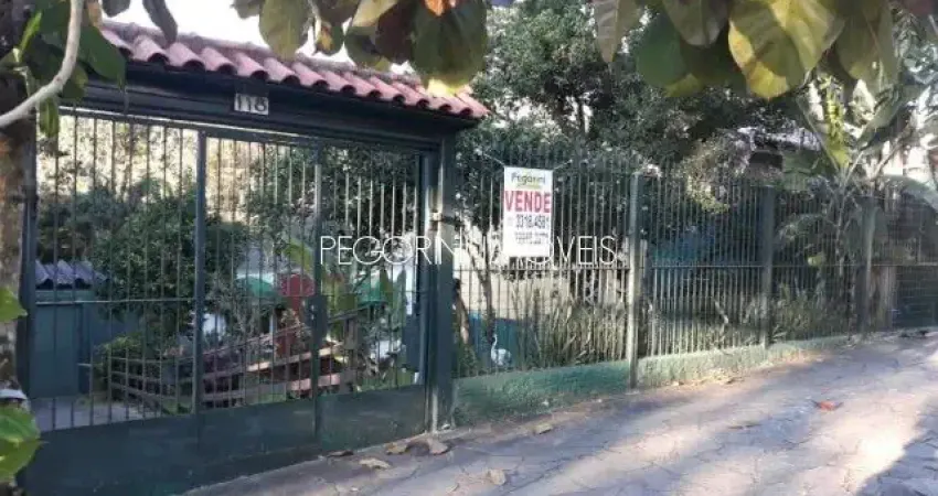 Vendo Terreno 1.074m2 próximo a Av Teresópolis