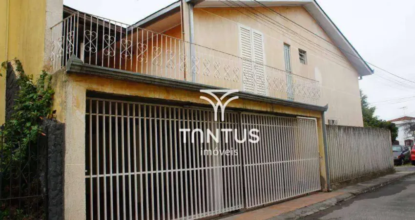 Sobrado com 3 dormitórios para alugar, 111 m² por R$ 2.050/mês - Cajuru - Curitiba/PR