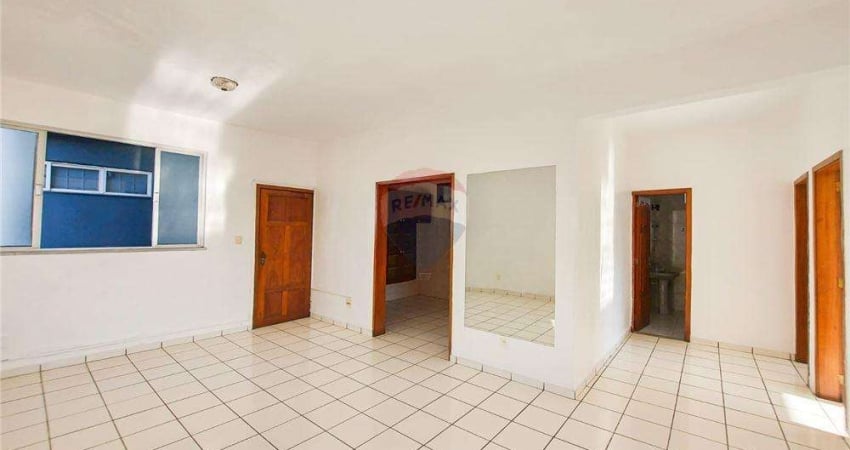 Apartamento com 2 quartos à e venda no condomínio Itas situado no bairro Parque 10 de Novembro