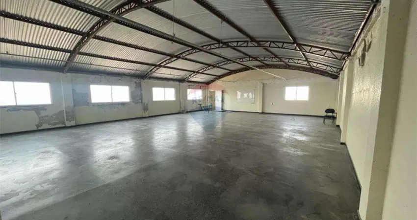 Prédio comercial de 900 m² disponível para aluguel no bairro santo antônio