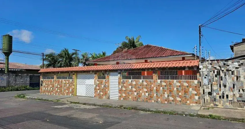 Vendo Casa de esquina térrea 3 suítes - Planalto - Manaus/AM