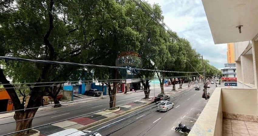 Apartamento no Centro Histórico de Manaus - Prédio Monte Carlo - quartos sendo um suite.