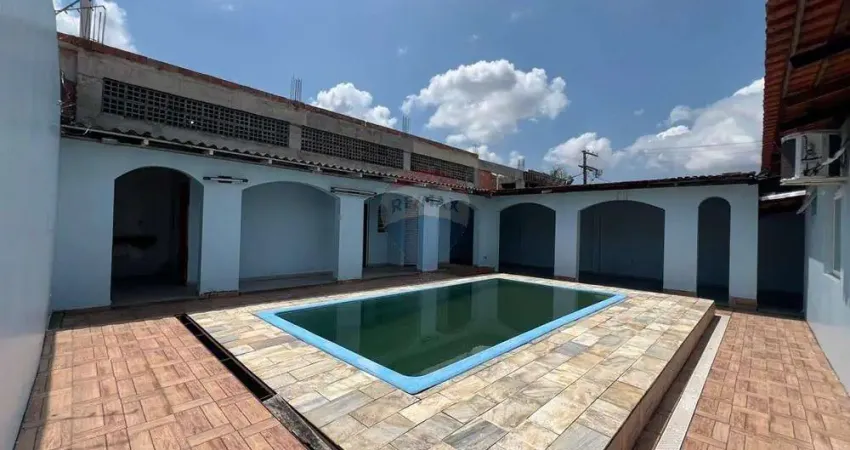 Casa com 4 quartos à venda no Parque 10 de Novembro, Manaus