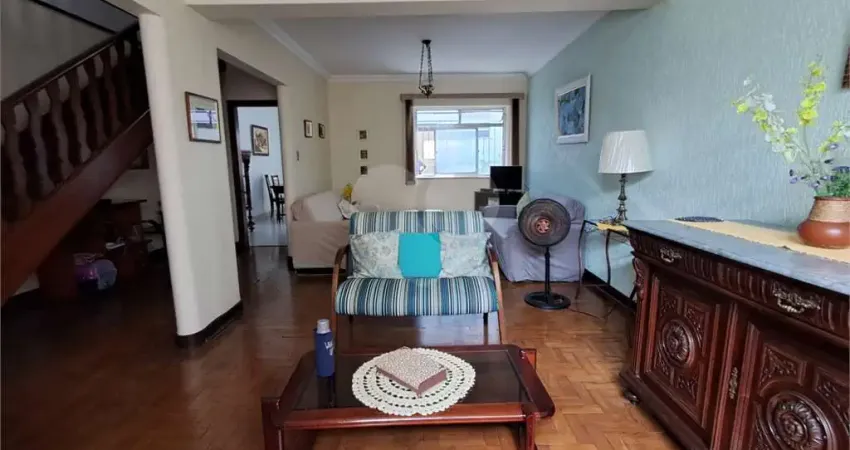 Casa com 3 quartos à venda na Rua Crasso, Lapa, São Paulo