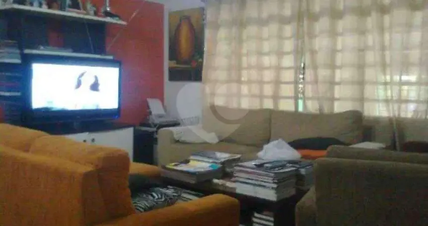 Casa com 3 quartos à venda na Rua General Teixeira de Campos, 58, Butantã, São Paulo