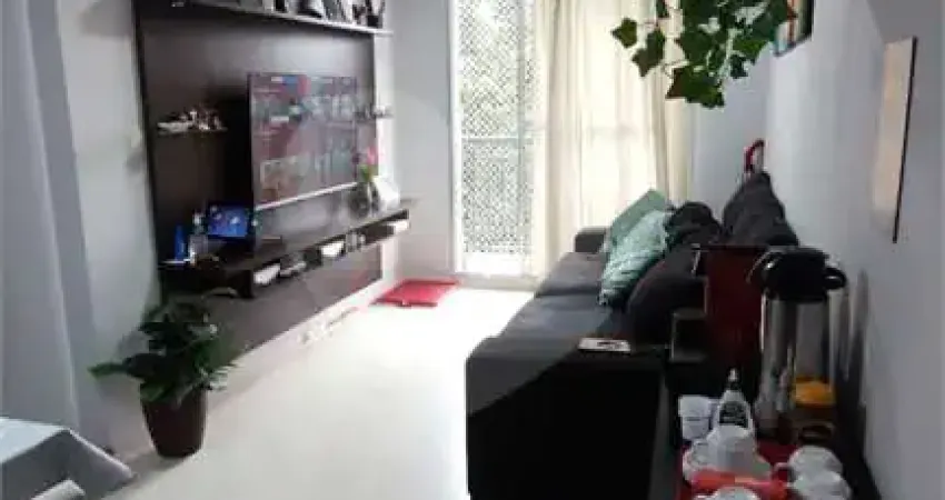 Apartamento à venda com 2 quartos no condomínio larissa, são paulo - sp