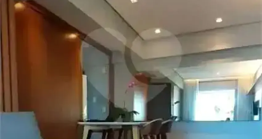 Apartamento à venda com 2 quartos, sendo 1 suíte, no condomínio Vila Vert, São Paulo - SP