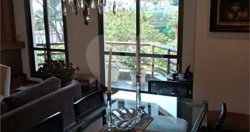 Apartamento à venda com 3 quartos, sendo 2 suítes, no condomínio edifício montecorvino, são paulo - sp