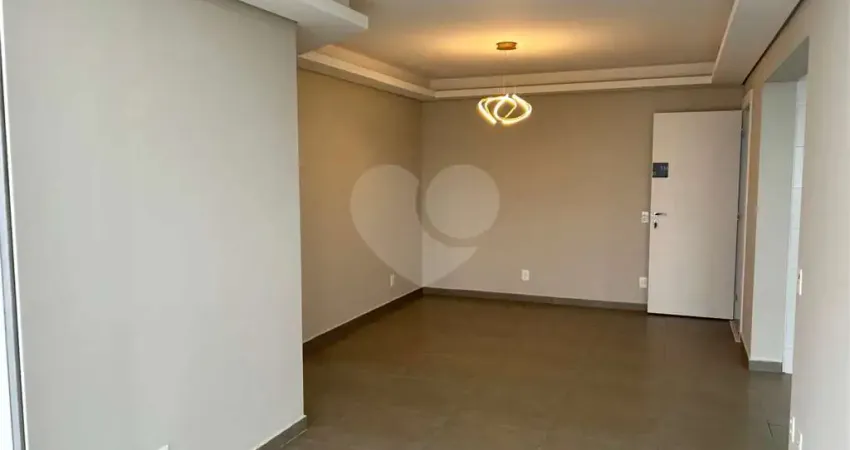 Apartamento à venda com 3 quartos, sendo 1 suíte, no condomínio monumento, são paulo - sp