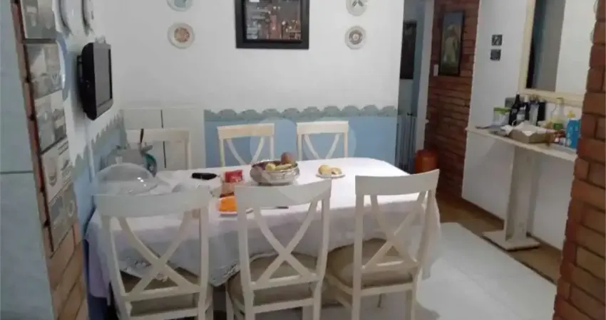 Casa com 3 quartos à venda na Rua Santa Albina, 264, Vila Sônia, São Paulo