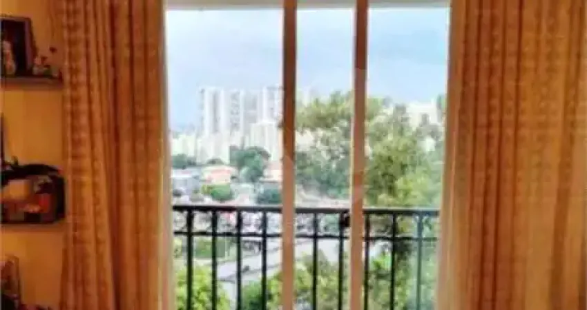 Apartamento à venda com 2 quartos, sendo 1 suíte, no condomínio Parque Dos Eucaliptos, São Paulo - SP