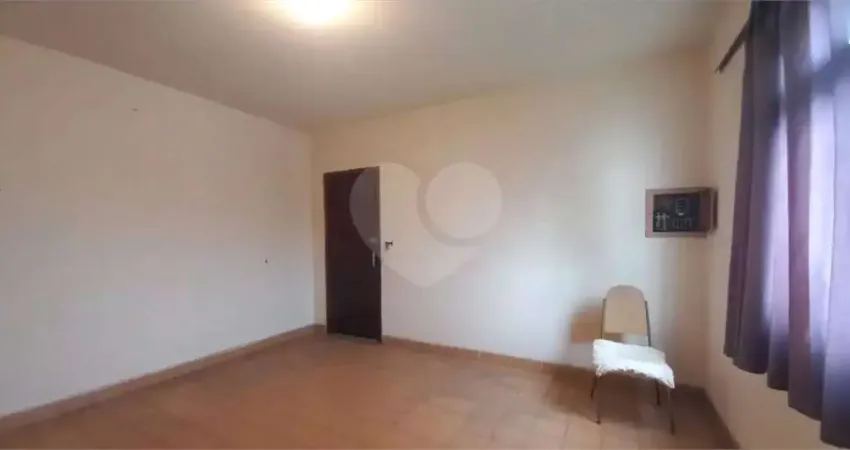 Sobrado à venda com 3 quartos, sendo 1 suíte, em Butantã, São Paulo, SP