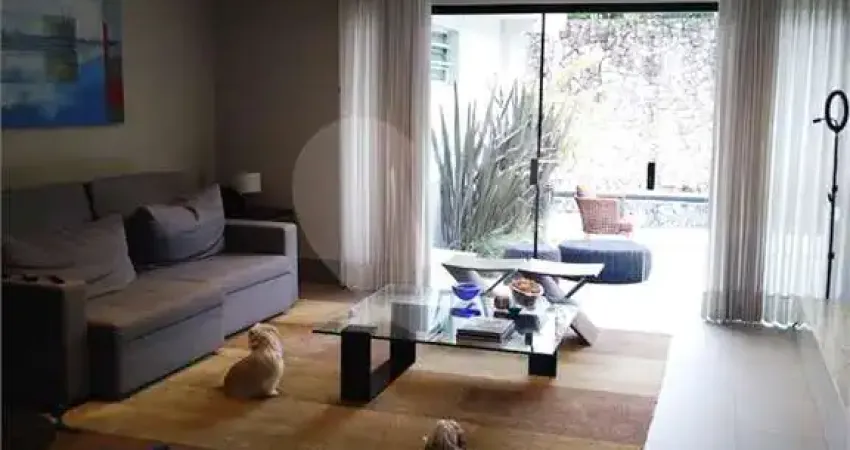 Casa à venda com 4 quartos, sendo 3 suítes,  em real parque, são paulo - sp