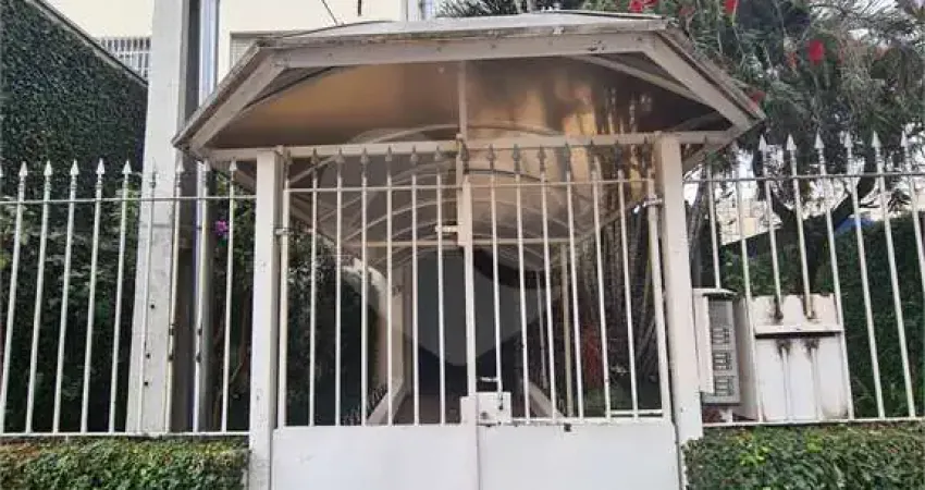 Apartamento à venda com 2 quartos no condomínio edifício moporanga, são paulo - sp