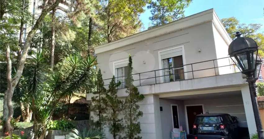 Casa à venda com 40 quartos, sendo 4 suítes, no condomínio vila das flores, são paulo - sp
