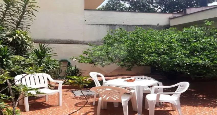 Casa com 3 quartos à venda na Rua Comandante Lira, 312, Vila Sônia, São Paulo