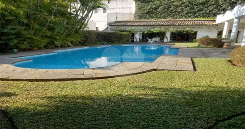 Casa à venda com 5 quartos, sendo 2 suítes,  em jardim guedala, são paulo - sp