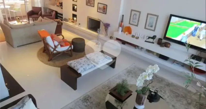 Cobertura à venda com 4 quartos, sendo 4 suítes, no condomínio elegantz platz rua domingos lopes da silva, 300 vila suzana sp, são paulo - sp