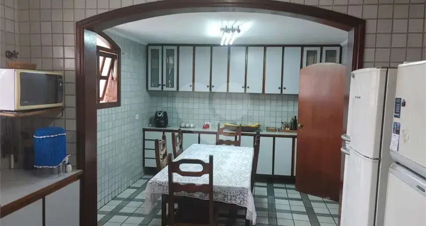 Casa à venda com 4 quartos, sendo 2 suítes,  em parque dos príncipes, são paulo - sp