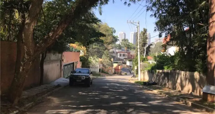 Terreno à venda na Rua Trinta e Um de Março, S/N, Panamby, São Paulo