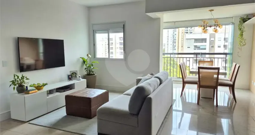 Apartamento à venda ou para alugar com 2 quartos, sendo 1 suíte, no condomínio Verde Morumbi, São Paulo - SP
