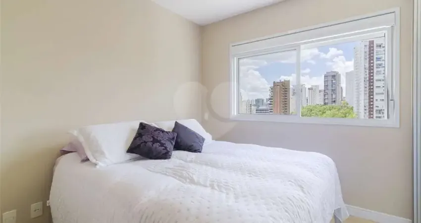 Apartamento à venda com 3 quartos, sendo 1 suíte, no condomínio Monumento São Paulo - 2ª Fase, São Paulo - SP